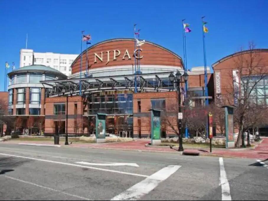 Free Parking 40 Off 2Bdr Prudendtial Center Apartment Newark Exterior photo